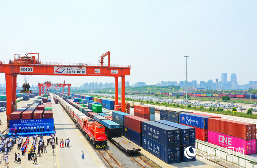 首趟鄭州至東盟農(nóng)產(chǎn)品出口專(zhuān)列發(fā)車(chē)，電子商務(wù)賦能河南外貿(mào)新增長(zhǎng)